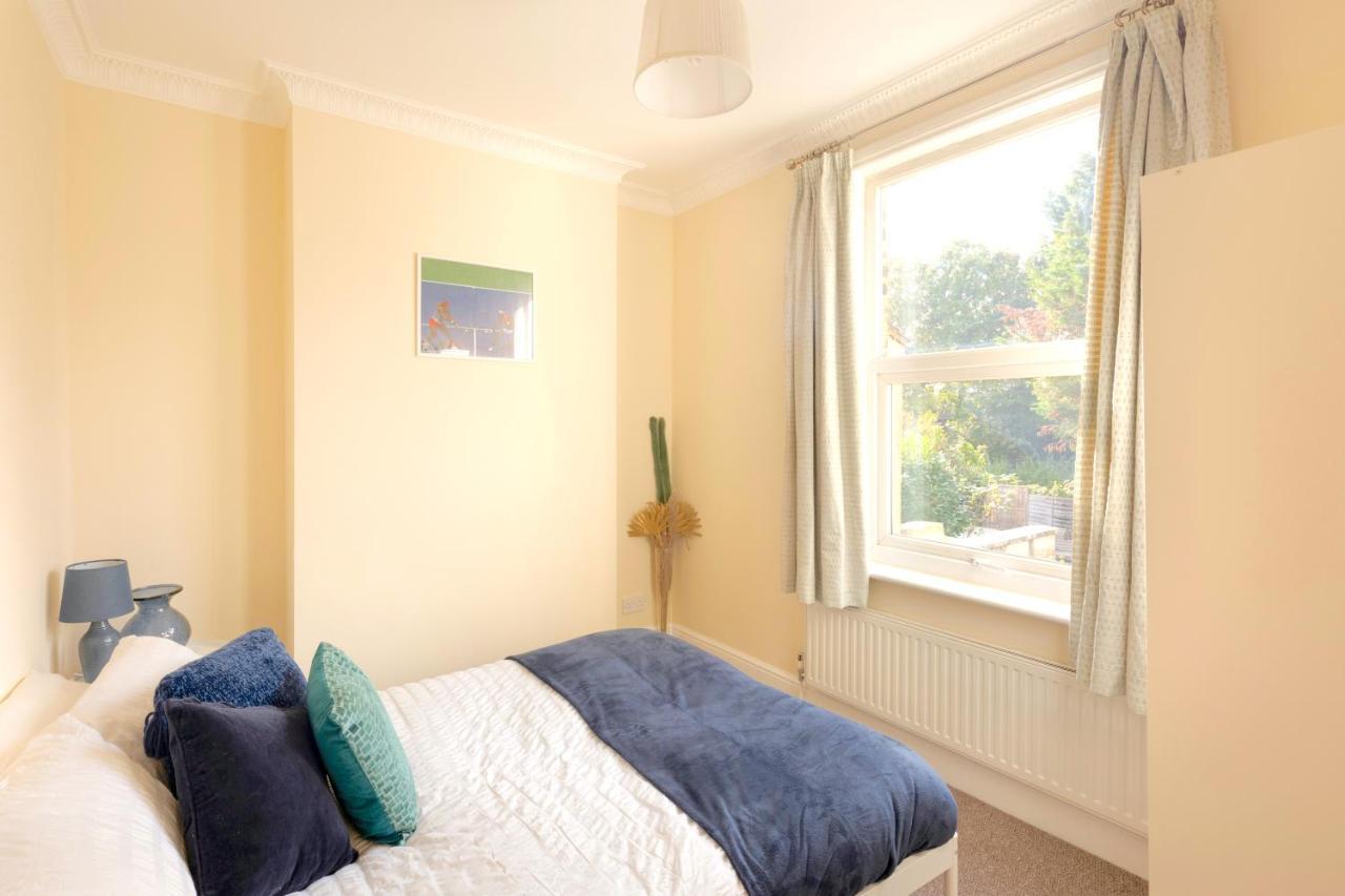Stylish House In Wimbledon Villa London Ngoại thất bức ảnh