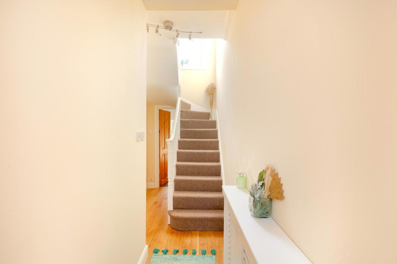 Stylish House In Wimbledon Villa London Ngoại thất bức ảnh